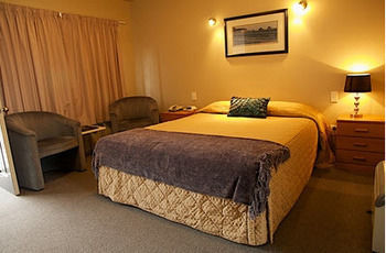 Fitzherbert Court 4*